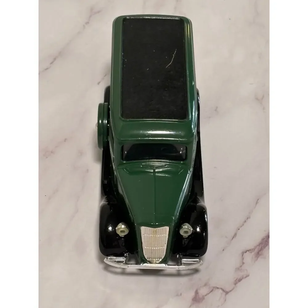 ERTL 1932 Ford Delivery Van Coin Bank Hemmings Motor News Green Die Cast 1:28